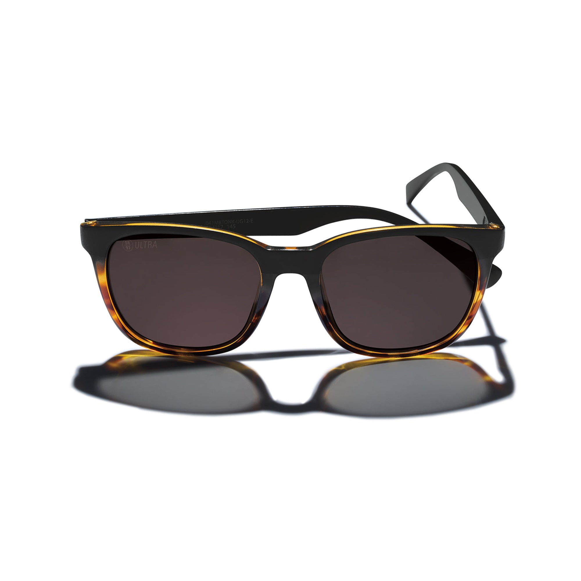 KAENON CALAFIA　ケーノン・カラフィア Calafia Polarized Sunglasses - Matte Black + Tortoise / Ultra Grey