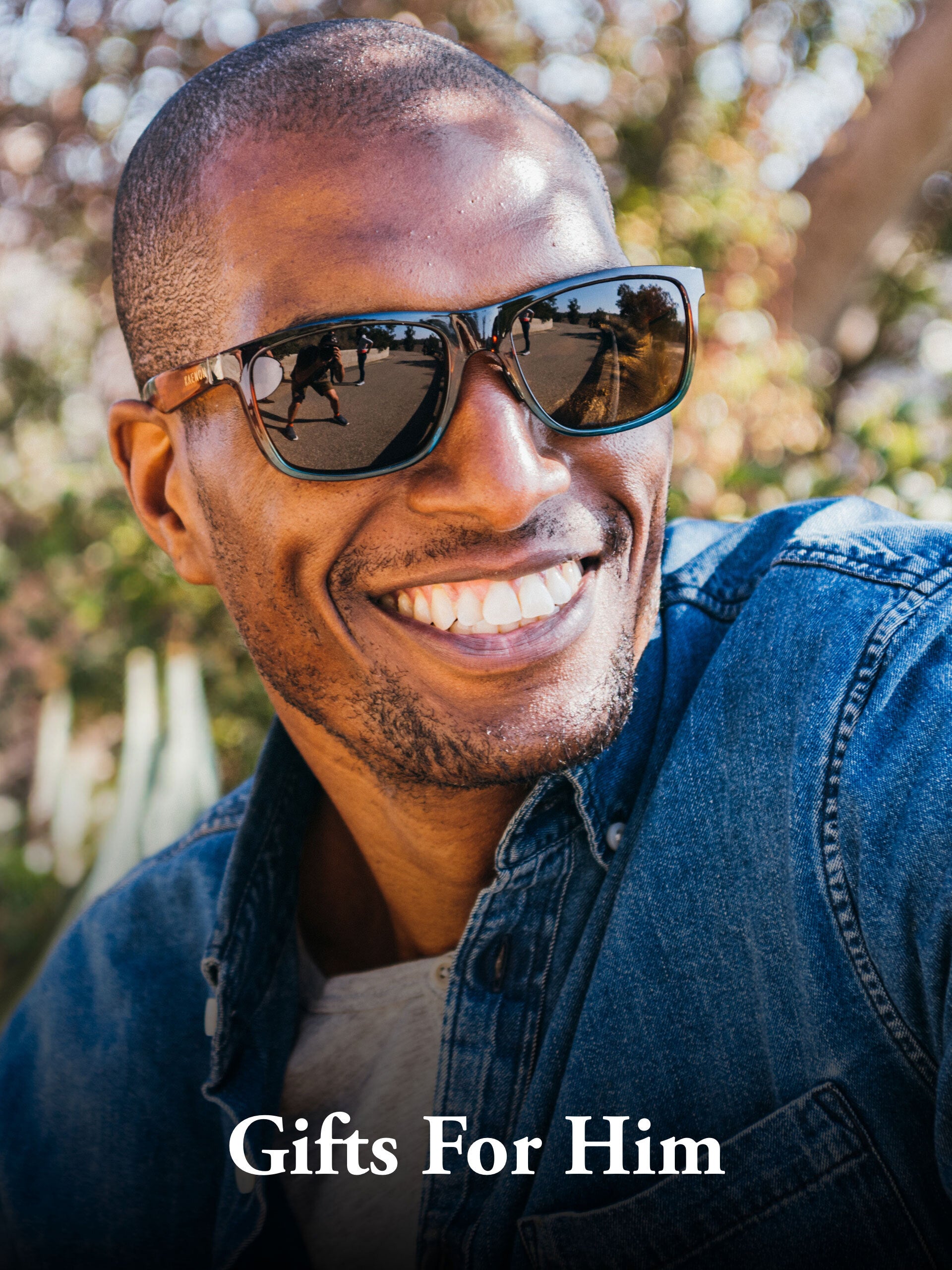 Selection of stylish sunglasses designed for outdoor adventures, featuring three different frames ideal for travel and exploration, perfectly suited for the modern adventurer's lifestyle.